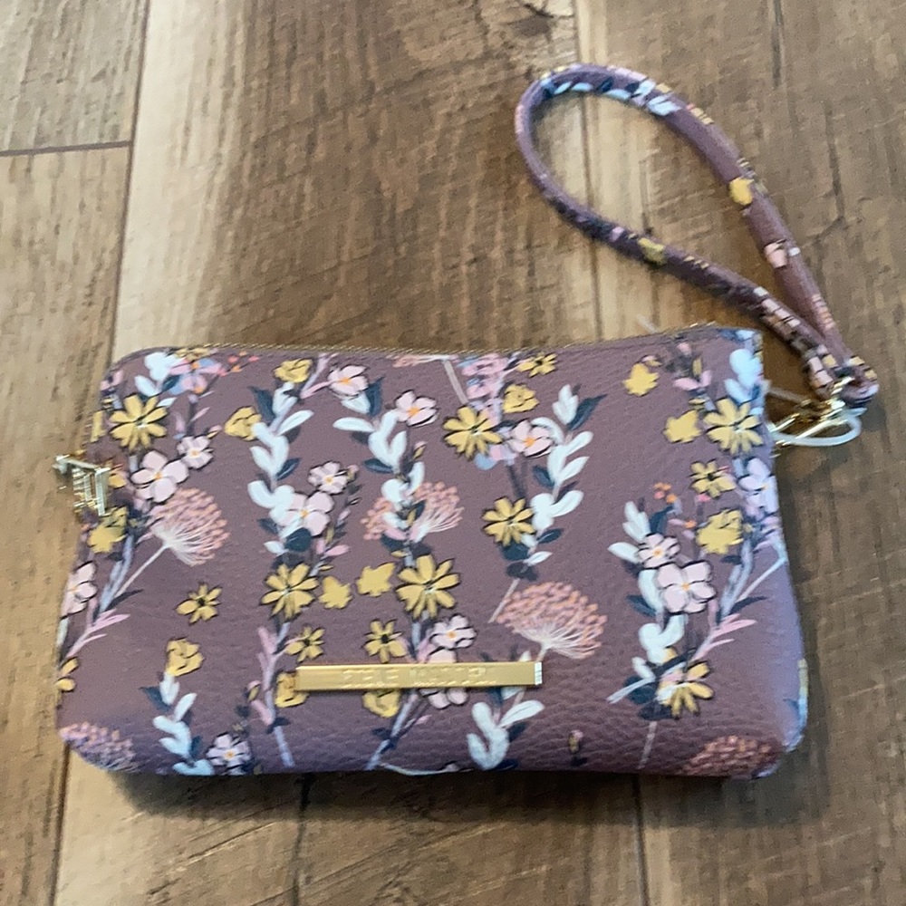Nine West floral wristlet